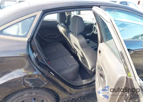 2013 Ford Fiesta Se z USA, uszkodzony, nr VIN 3FADP4BJ9DM186415